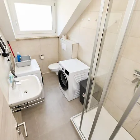 Apartmán Sp-living Straubing, Hochwertig Und Modern Ausgestattete 3-zimmer-wohnung, Business, Monteurunterkunft *